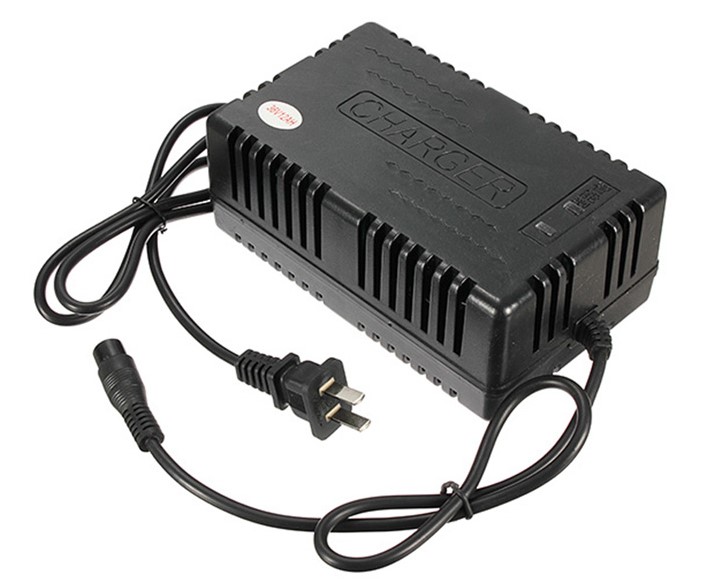 Cục sạc xe đạp điện bị nổ có sửa được không