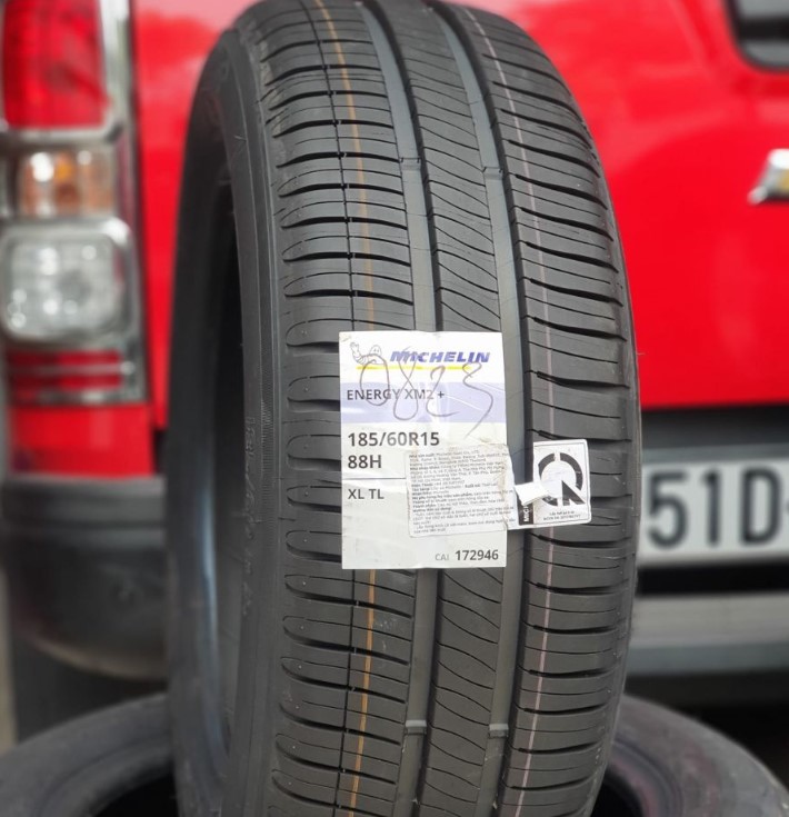 Lốp Michelin 185/60R15 bơm bao nhiêu Kg