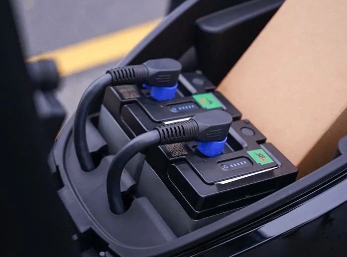 Ngày nào cũng sạc xe điện có sao không?