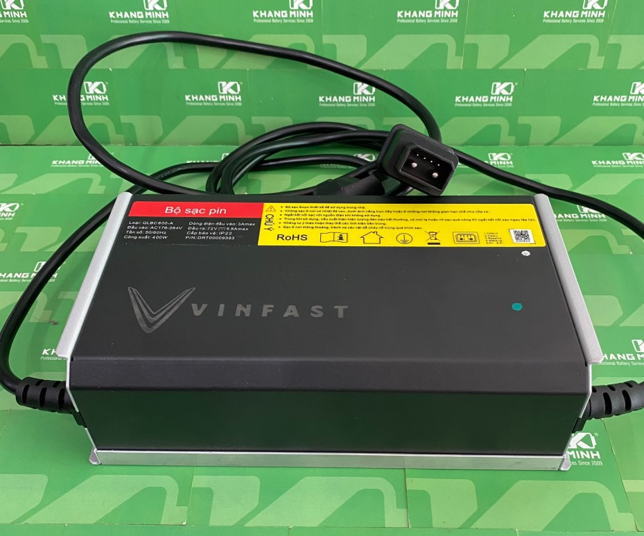 Sạc xe máy điện VinFast có tự ngắt không