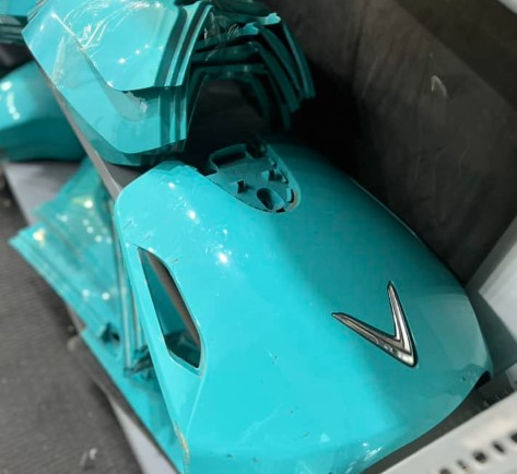 Thay vỏ nhựa xe máy điện VinFast hết bao nhiêu tiền