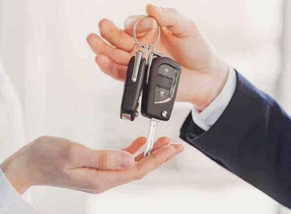 Thủ Tục Mua Bán Xe Ô Tô Cũ Đầy Đủ Nhất 2026: Hồ Sơ, Chi Phí Và Lưu Ý Quan Trọng