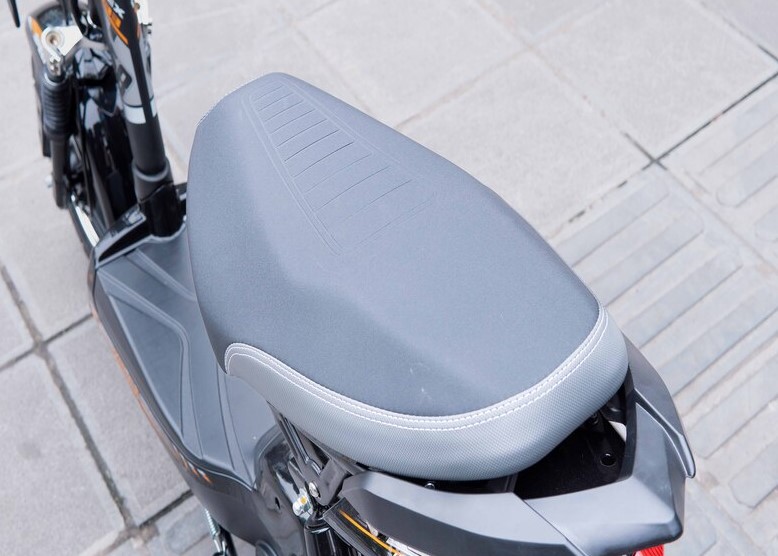 Xe điện để lâu không đi có sao không