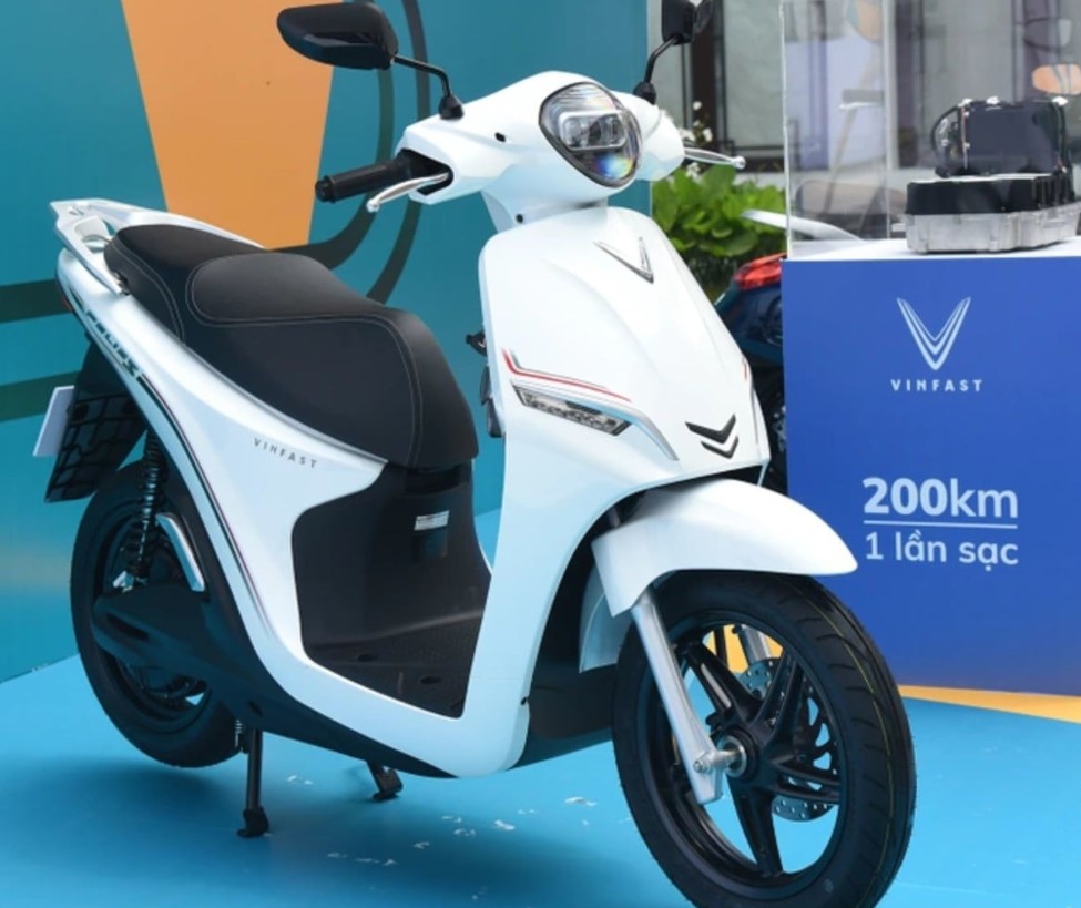 Xe điện sạc 30 phút đi được bao nhiêu km? Chi tiết theo từng dòng xe