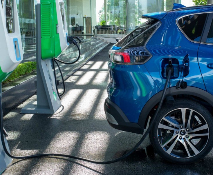 Xe điện VinFast nên cắm sạc như thế nào là đúng