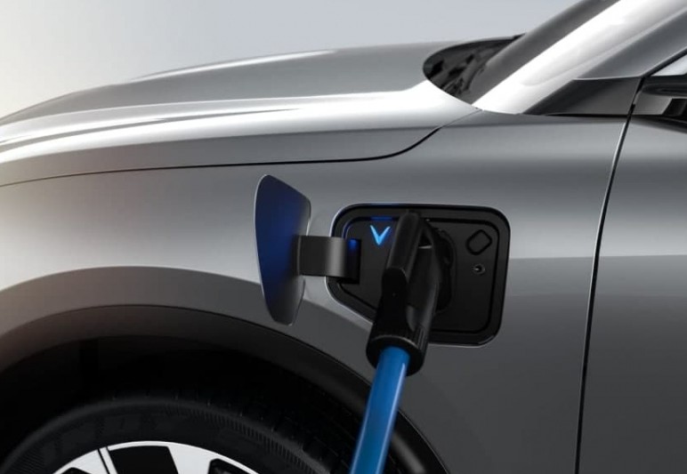 Cách sạc pin LFP VinFast đúng chuẩn để không bị chai và dùng bền nhiều năm