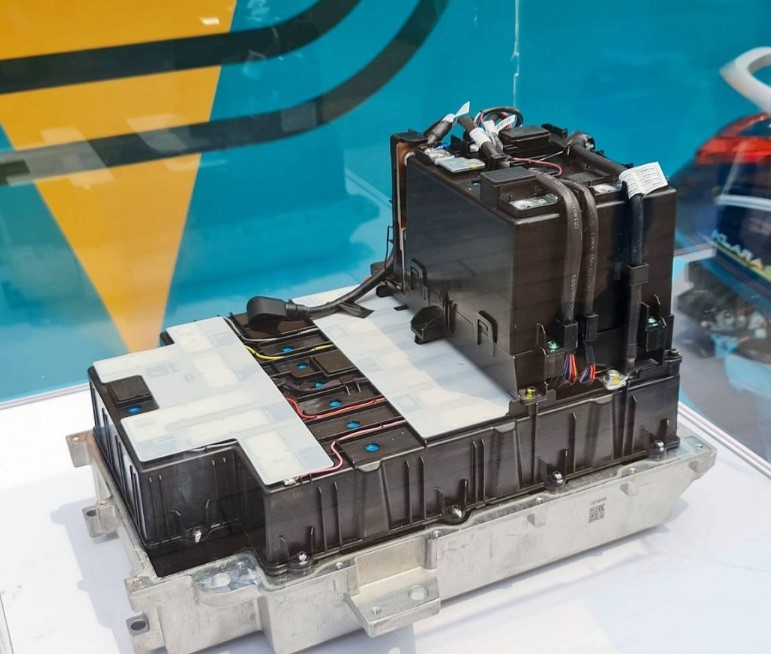 Pin LFP VinFast có bao nhiêu chu kỳ sạc