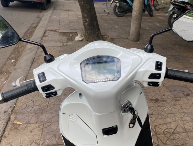 Sửa sạc xe đạp điện chỉ báo đèn xanh