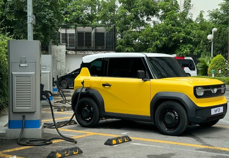 Xe Vinfast VF3 có sạc được trụ 11kw không