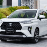 Cách xem video khi xe đang chạy Toyota