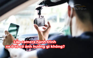 Lắp camera hành trình xe ô tô có ảnh hưởng gì không?