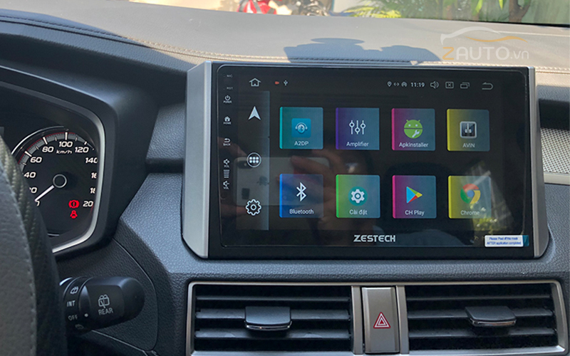 Lắp màn hình android Zestech xe ô tô Mitsubishi Xpander