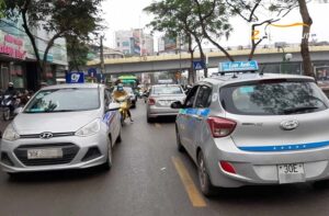 Xe taxi có phải lắp camera hành trình không