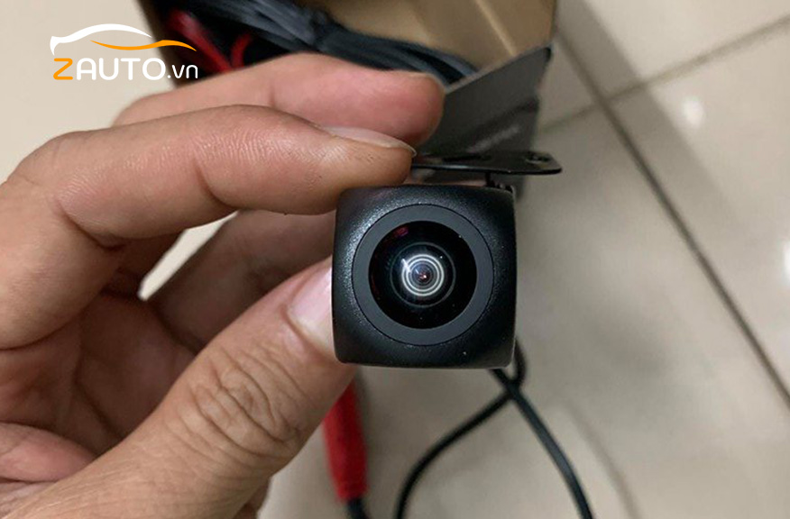 Lỗi camera lùi ô tô bị lệch