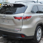 Lắp cốp điện Toyota Highlander zin theo xe