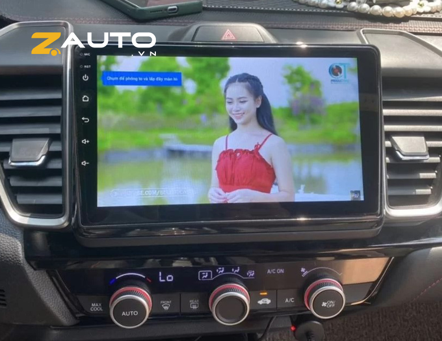 Gắn màn hình android camera lùi Honda City tại Bình Dương