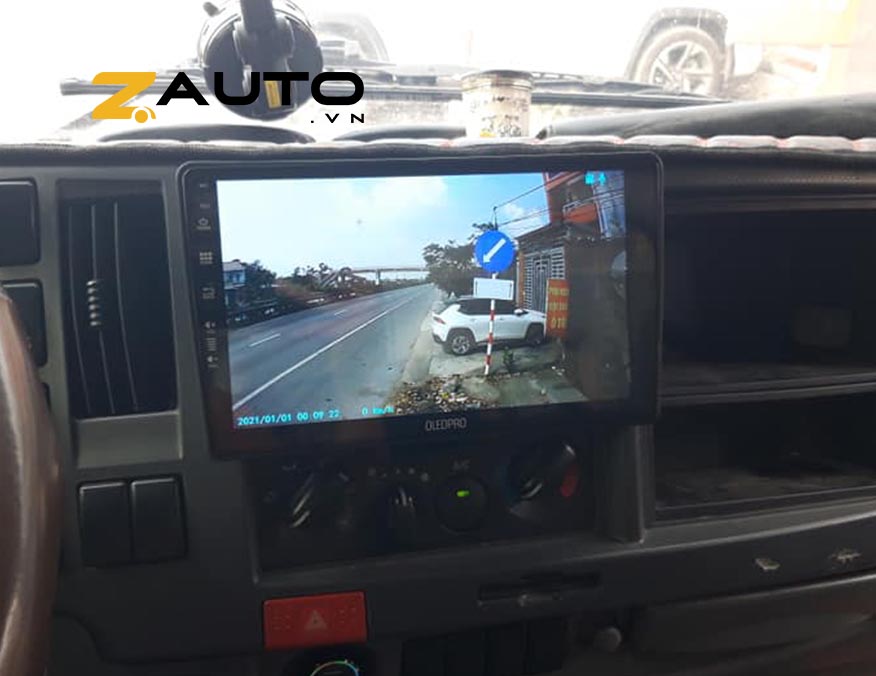 Lắp màn hình android camera lùi xe tải ISUZU tại Biên Hòa