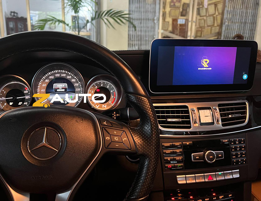 Lắp màn hình android Mercedes E250 tại Biên Hòa