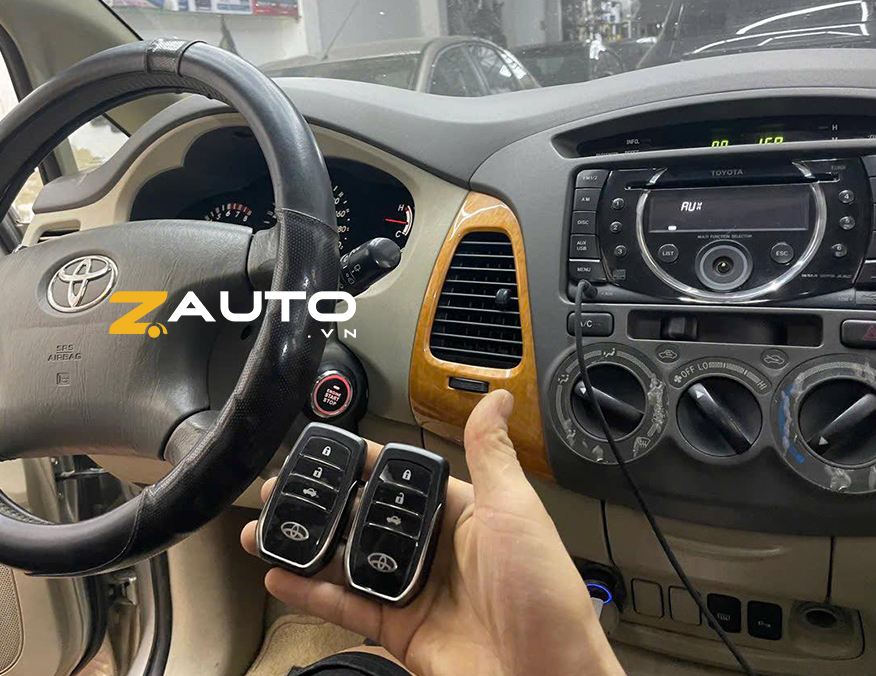 Độ Start Stop Smartkey Toyota Innova 2009