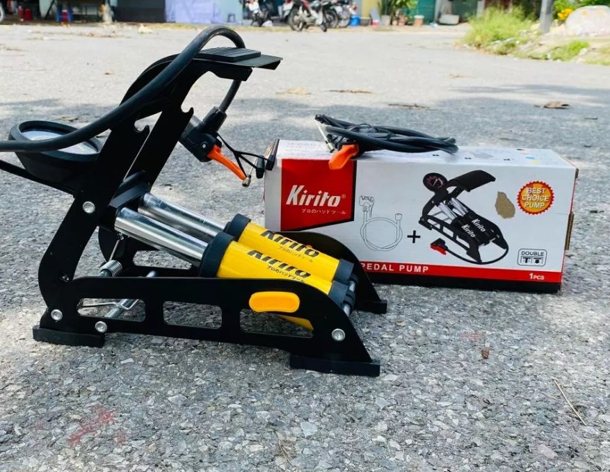 Bơm Đạp Chân 2 Ống KIRITO – Trang Bị Đồng Hồ Áp Suất Chuẩn Xác Cho Các Dòng Xe