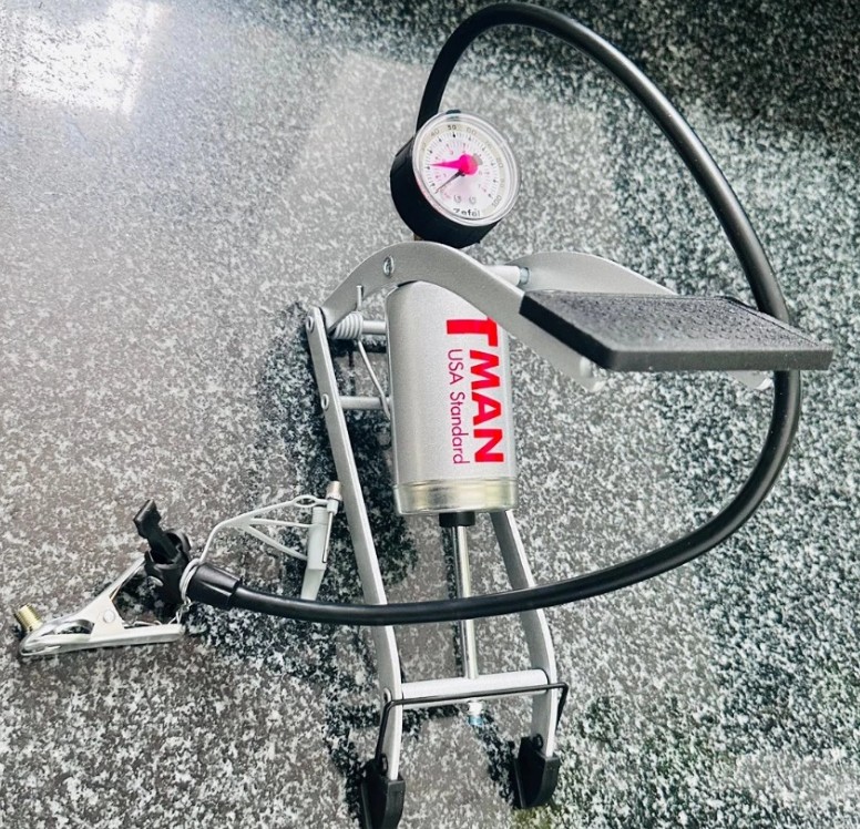 Bơm Đạp Chân Cho Xe Đạp, Xe Máy Xám Tman USA