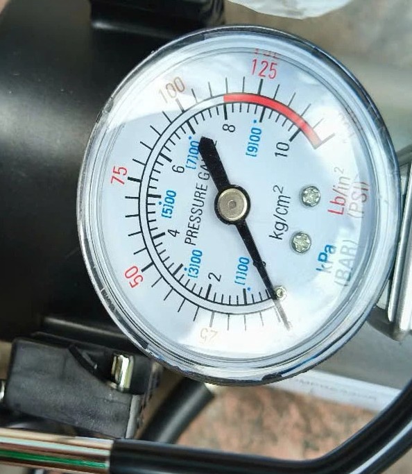 Bơm Hơi Lốp Ô Tô, Xe Máy Tự Động Thông Minh Dùng Điện 220V Nhỏ Gọn, Mạnh Mẽ