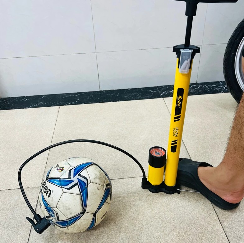 Bơm Xe Đạp & Xe Máy Kirito Nhật Bản 6032B, Tích Hợp Đầu Bơm Bóng – Bơm Đệm