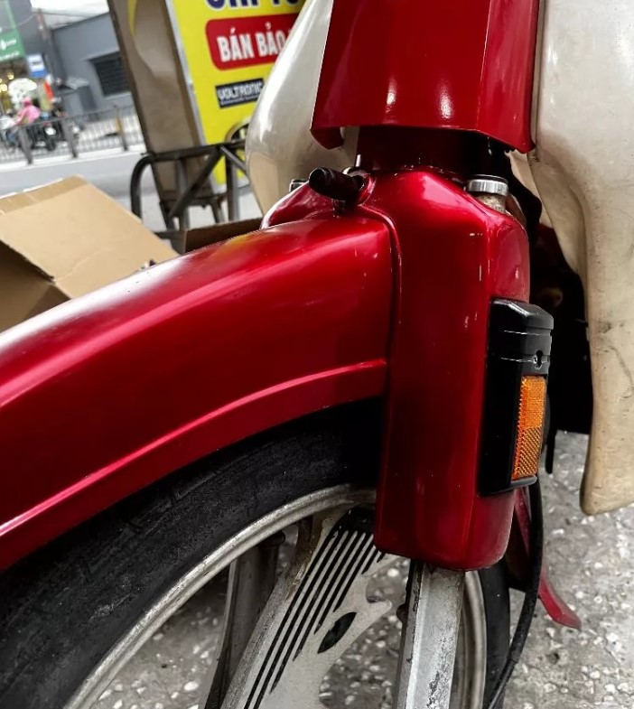 Chai Xịt Phủ Bóng Sơn Xe Máy Ô Tô, Dàn Áo ZEUS 400ml