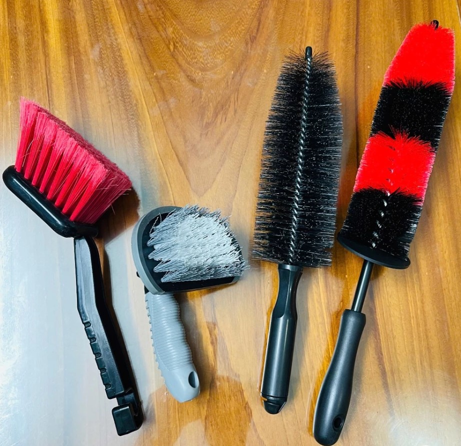 Combo Cọ Rửa Xe Đa Năng – Chổi Rửa Mâm Lazang, Bàn Chải Lốp, Vệ Sinh Gầm & Lốc Máy Ô Tô, Xe Máy