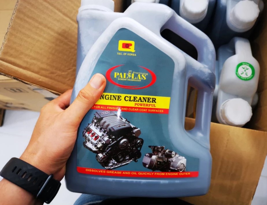 Dung Dịch Tẩy Lốc Máy Xe Máy Pallas Siêu Mạnh 3L – Loại Bỏ Ố Vàng, Dầu Nhớt, Rỉ Sét