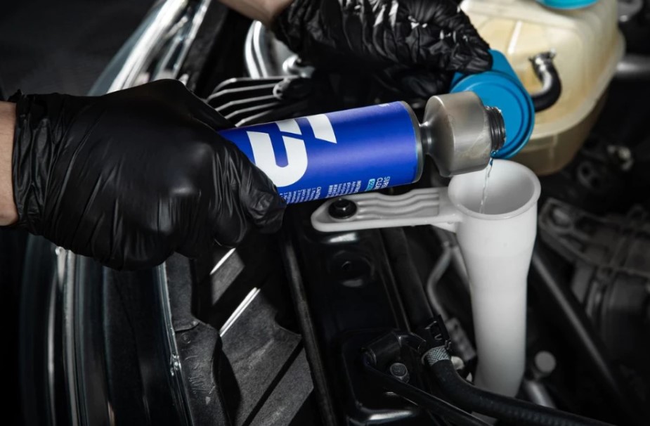 Nước Rửa Kính Chắn Gió Ô Tô SGCB 270ML – Làm Sạch, Tạo Bóng, Bảo Vệ Kính