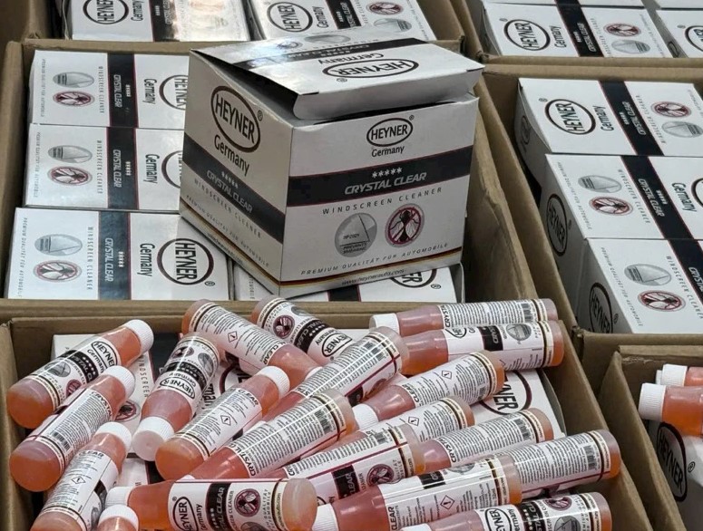 Nước Rửa Kính Đậm Đặc Crystal Clear Heyner Đức, Làm Sạch Sâu, Ngăn Mờ, Cho Tầm Nhìn Trong Suốt