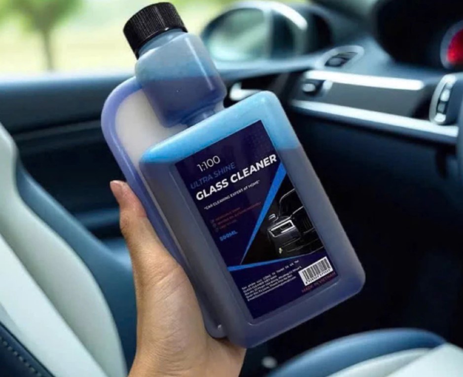 Nước Rửa Kính Lái Ô Tô Glass Cleaner 500ml Chống Bám Nước, An Toàn Cho Mọi Hành Trình
