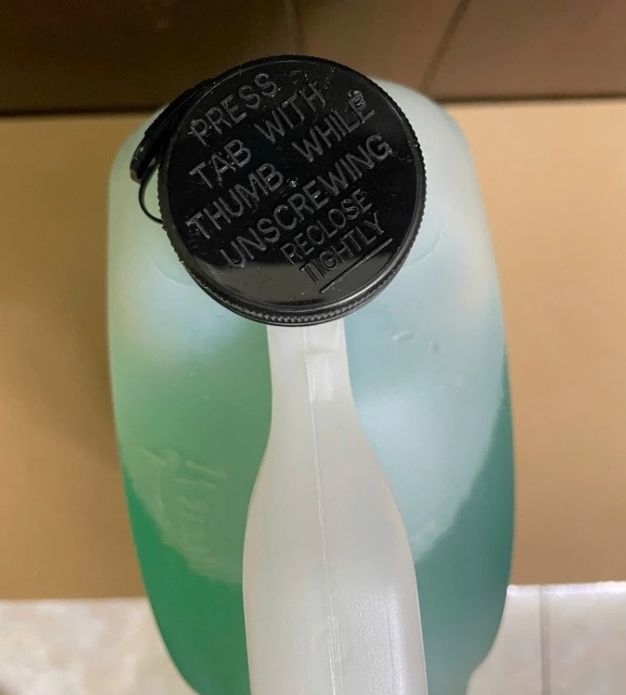 Nước Rửa Kính Ô Tô Cao Cấp Prestone Bug Wash (3.78L) – Nhập Khẩu Hoa Kỳ