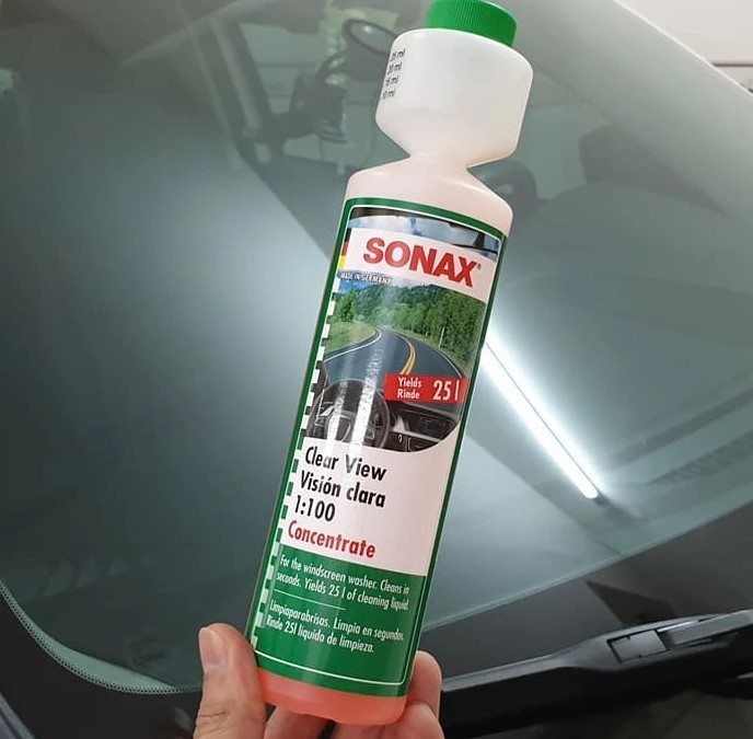 Nước Rửa Kính Ô Tô Cao Cấp SONAX Xtreme ClearView – Làm Sạch Nano, Bảo Vệ Kính Xe & Cao Su Gạt (250ml)