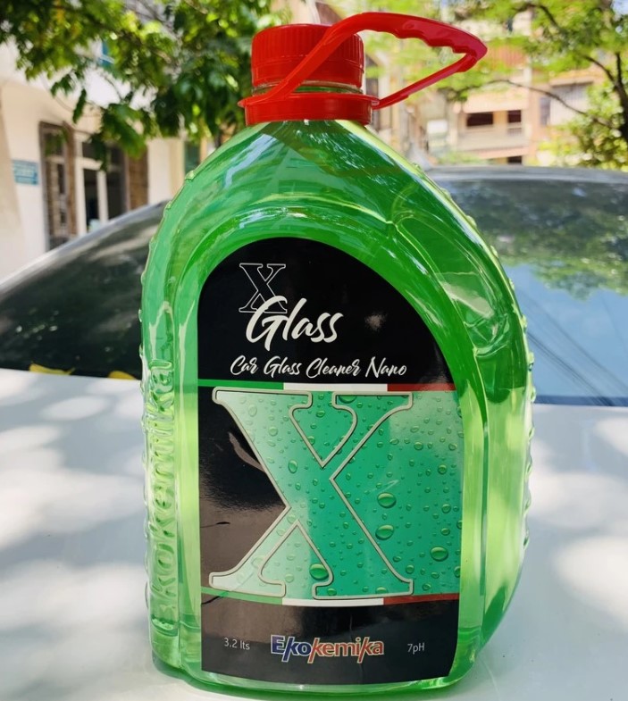 Nước Rửa Kính Ô Tô Xglass Nano Clean – Thương Hiệu Ekokemika Cho Xe Hơi