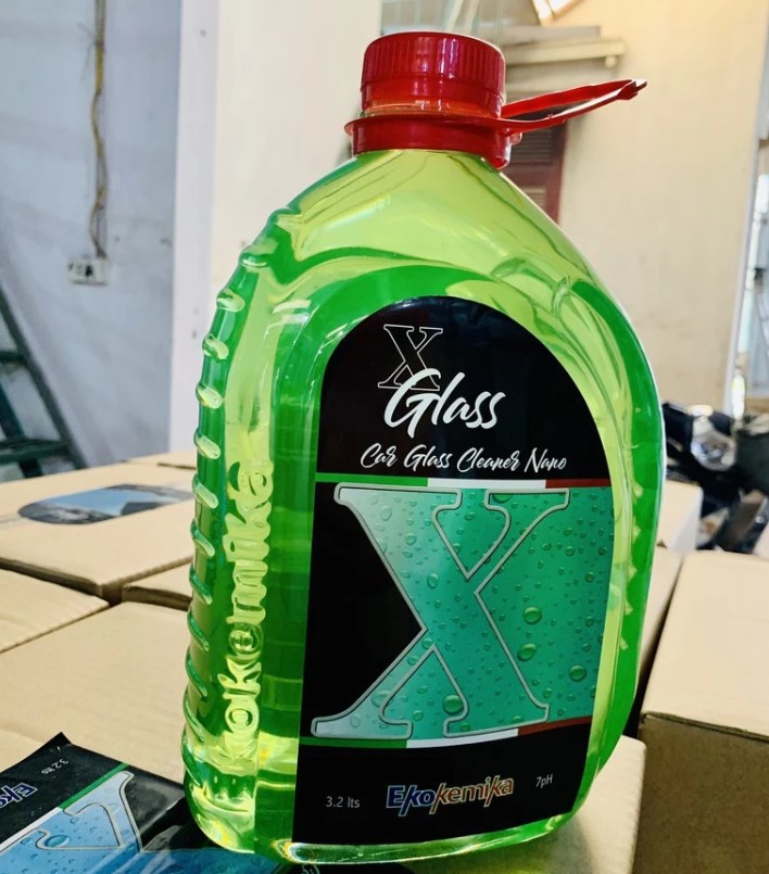 Nước Rửa Kính Ô Tô Xglass Nano Clean – Thương Hiệu Ekokemika Cho Xe Hơi