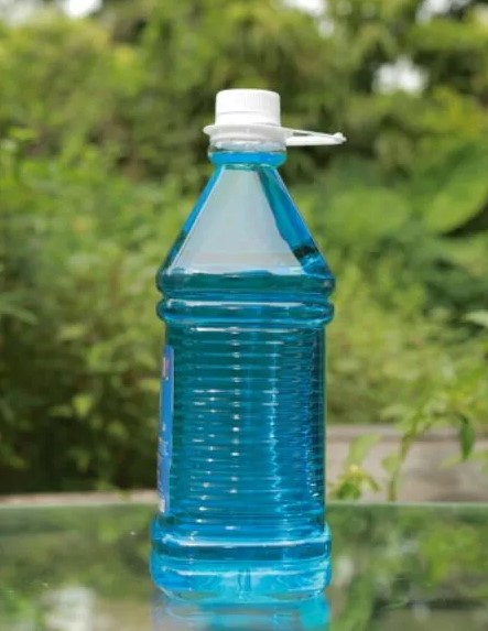 Nước Rửa Kính Xe Ô Tô TH Clean (Can 2.5 Lít)