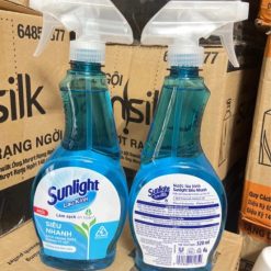 Nước Xịt Sunlight Lau Kính Siêu Nhanh Chai 520ML