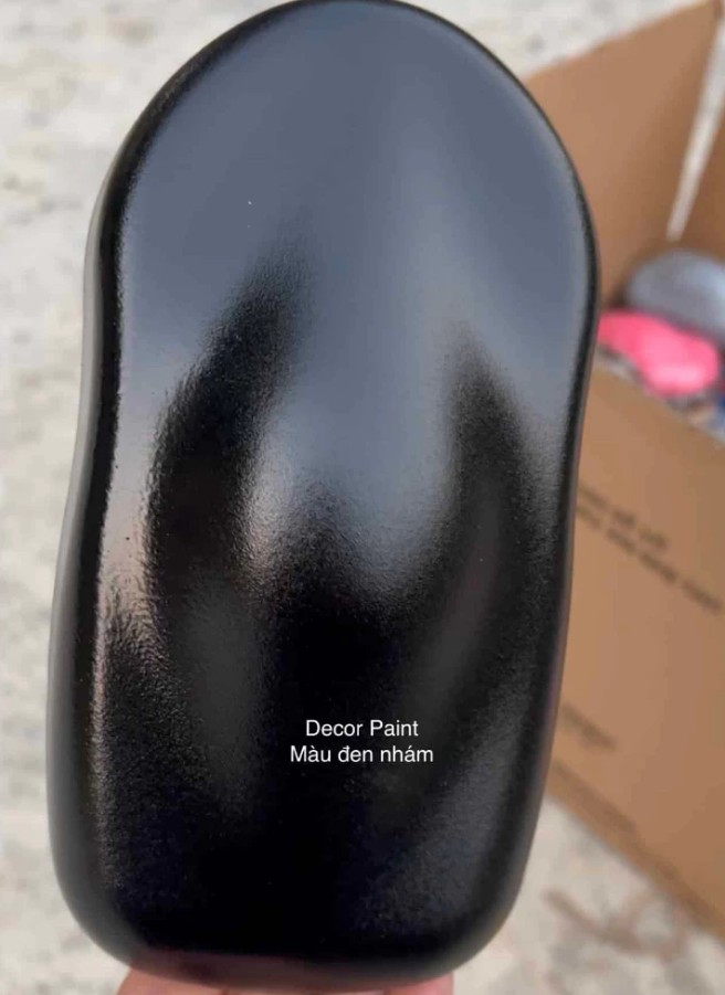 Sơn xịt đen bóng, đen nhám cao cấp – Bám dính cực tốt, màu đẹp bền lâu cho xe, cửa, tường