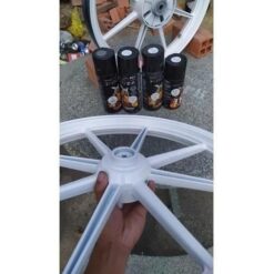 Sơn Xịt Xe Máy Samurai Màu Trắng Bóng Mã 102 – 400ml Bảo Vệ Bề Mặt Xe Đẹp Sáng Bóng