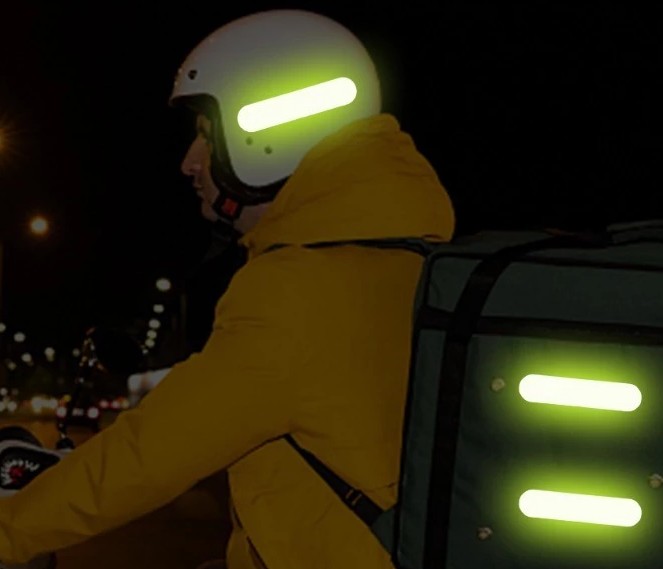 Bộ 10 Miếng Dán Phản Quang Cảnh Báo An Toàn, Chống Va Chạm, Tăng Nhận Diện Xe Hơi & Mũ Bảo Hiểm