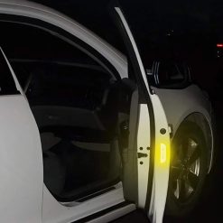 Bộ 4 Miếng Dán Phản Quang Cảnh Báo An Toàn & Chống Trầy Cho Cửa Xe Ô Tô