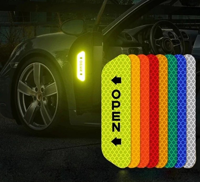 Bộ 4 Miếng Dán Phản Quang Cảnh Báo An Toàn & Chống Trầy Cho Cửa Xe Ô Tô