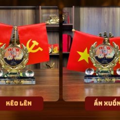 Bộ Cờ Tổ Quốc Trang Trí Thảm Taplo Xe Ô Tô, Cờ Để Bàn Làm Việc, Quà Lưu Niệm Ý Nghĩa