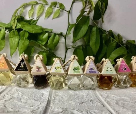 Bộ Sưu Tập Tinh Dầu Treo Xe Hơi Với 17 Mùi Hương Cực Chất