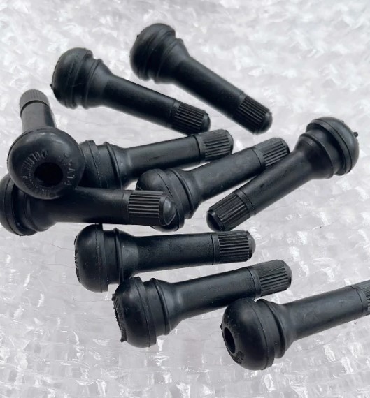 Chân Van Lốp Không Săm Cho Xe Máy Dạng Cong 90 Độ, Đầu Chụp Nhựa Bền Chắc