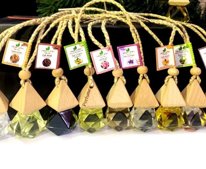 Combo 10 Chai Tinh Dầu Treo Xe Ô Tô, Mùi Sả Chanh, Quế, Bạc Hà Làm Thơm & Khử Mùi Tự Nhiên