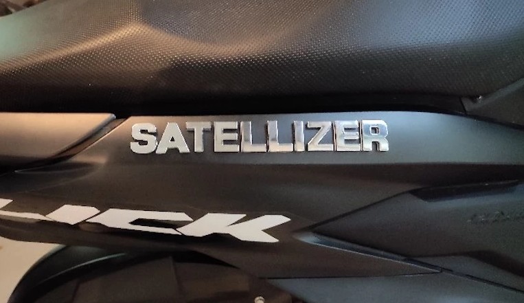 Decal Kim Loại 3D Hình Bảng Chữ Cái Dán Xe Hơi, Sang Trọng, Tạo Điểm Nhấn Cá Nhân