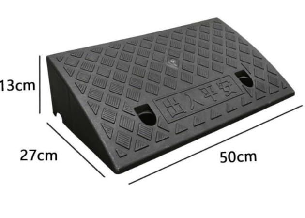 Dốc Bục Lên Xuống Đa Năng Bằng Nhựa PVC, Cầu Dắt Xe Ô Tô, Xe Máy, Xe Đạp Chống Trượt